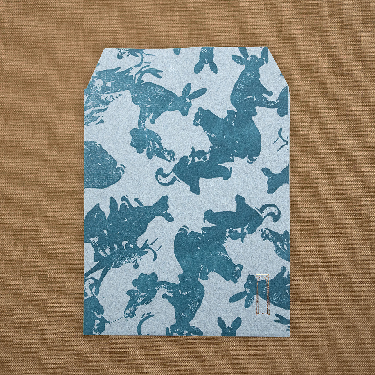 BLUE ENVELOPE/ENVELOPPE BLEUE