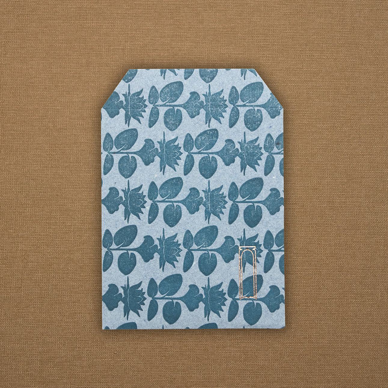 BLUE ENVELOPE/ENVELOPPE BLEUE