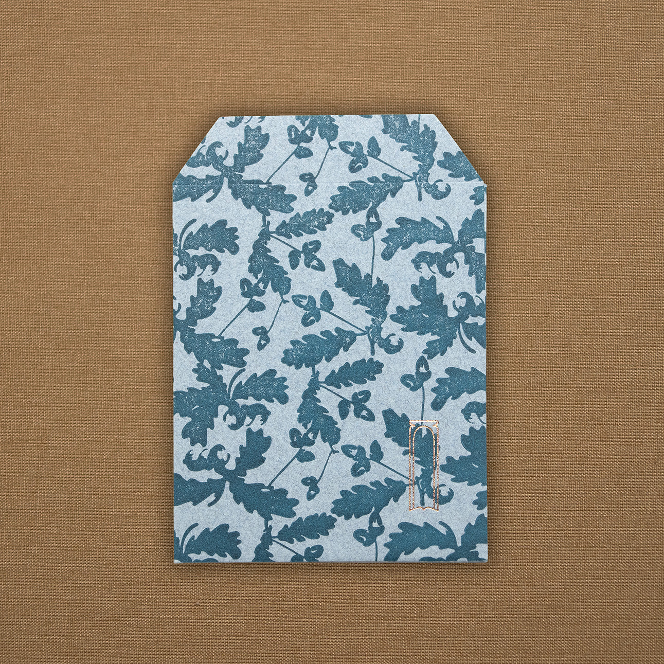 BLUE ENVELOPE/ENVELOPPE BLEUE