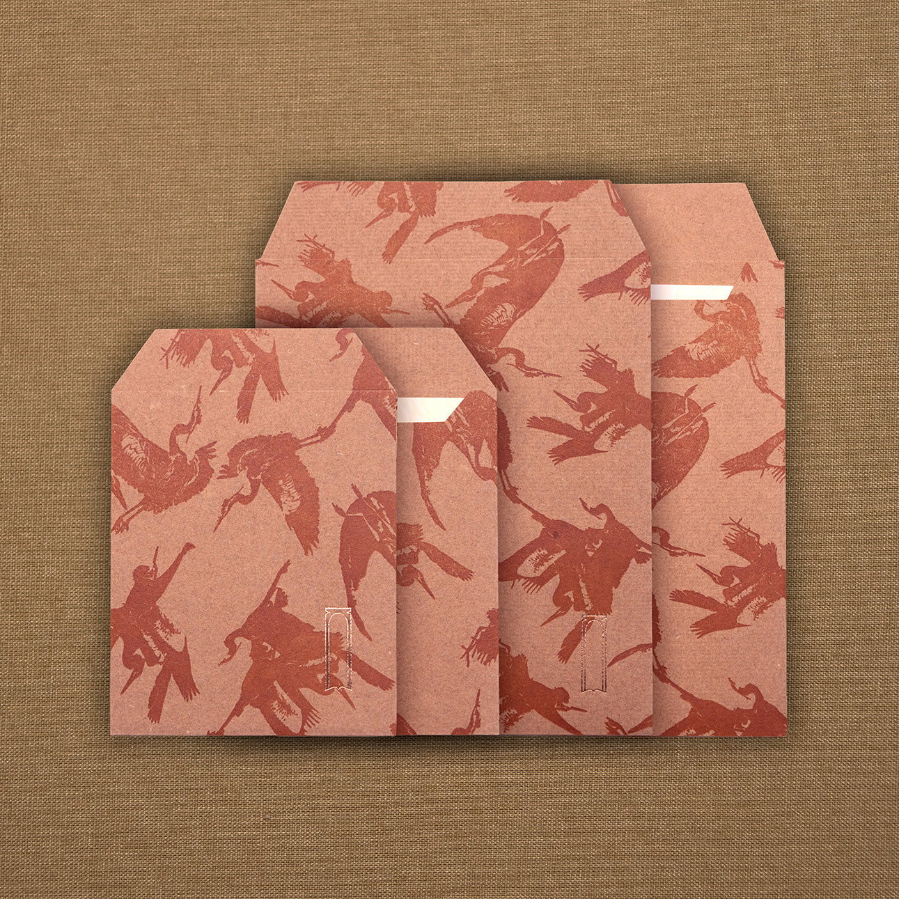 RED ENVELOPE/ENVELOPPE ROUGE