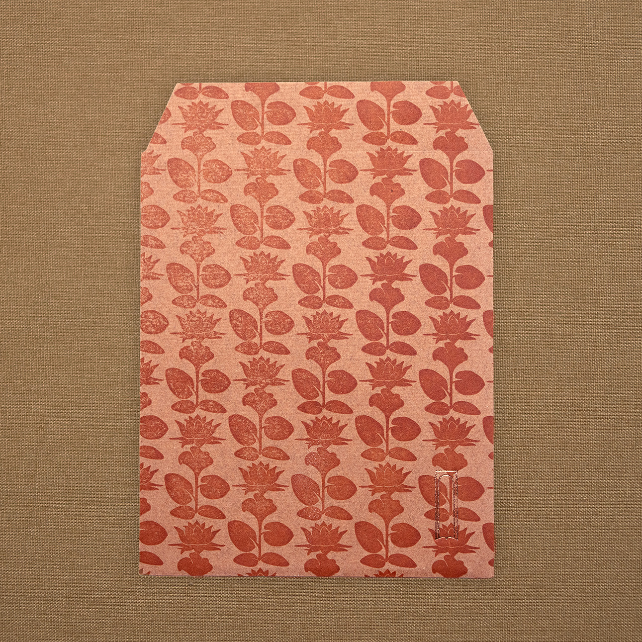 RED ENVELOPE/ENVELOPPE ROUGE